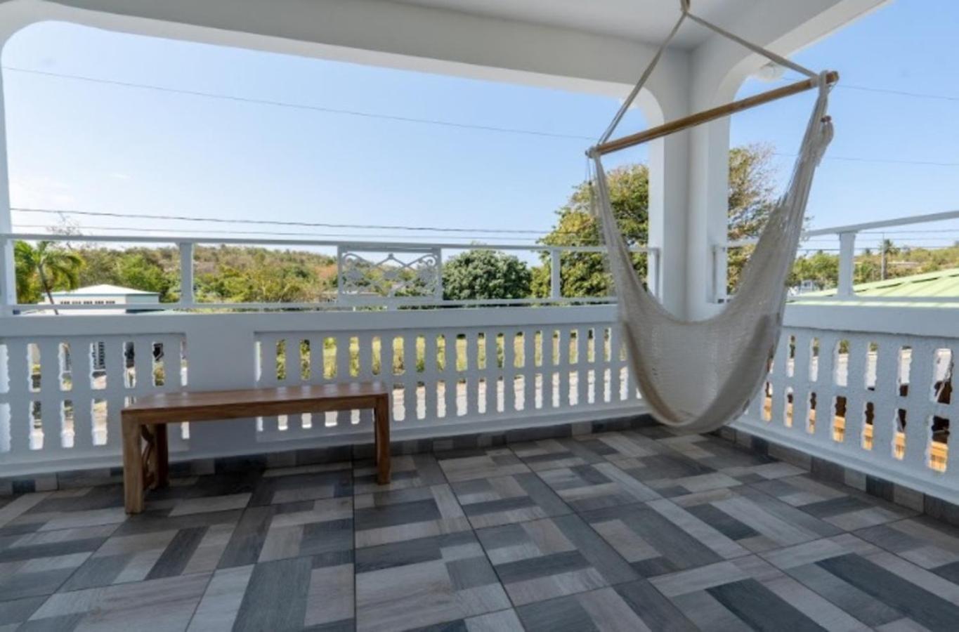 El Flamingo Beach Club 马纳蒂 外观 照片